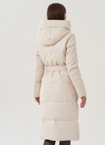 Пуховик из эко кожи молочного цвета с капюшоном