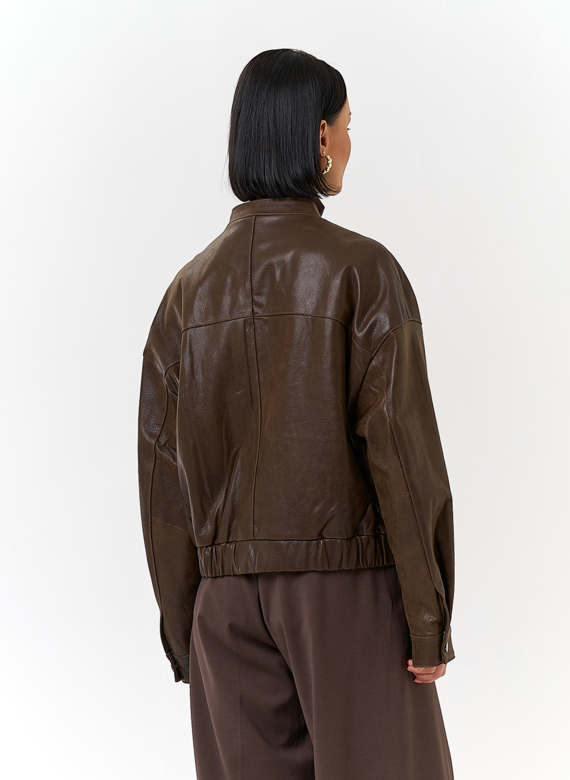 Женская куртка бомбер из натуральной кожи