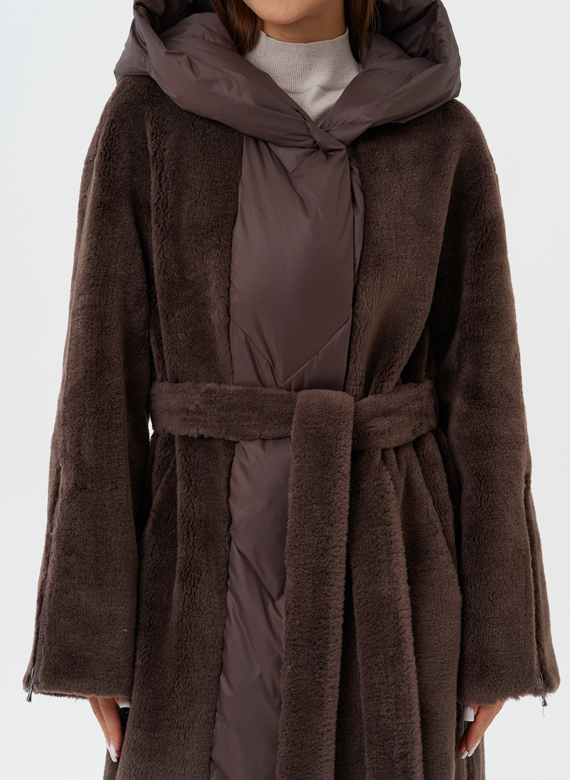Комбинированное пальто на утеплении с капюшоном