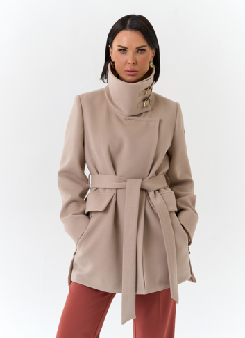 Женское укороченное пальто с воротником стойкой Женское укороченное пальто с воротником стойкой