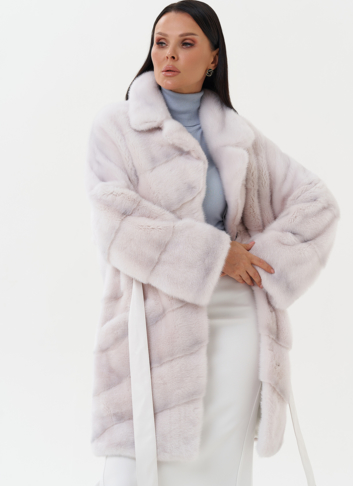 Шуба из норки с английским воротником 