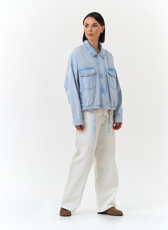 Женская объемная джинсовая куртка 