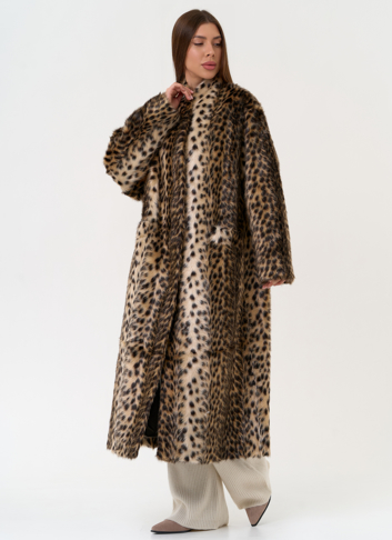 Женская шуба из эко меха с анималистическим принтом Женская шуба из эко меха с анималистическим принтом