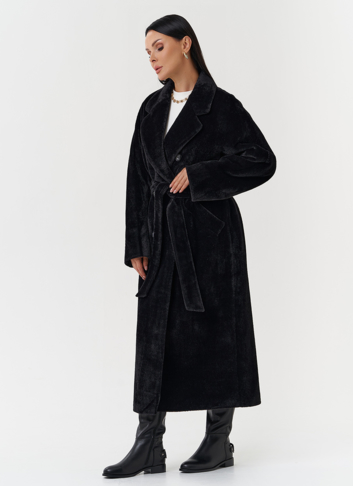 Утепленное пальто из эко меха