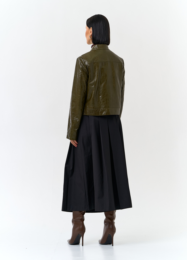 Женская куртка из натуральной кожи зеленого цвета модель № 32728 в рассрочку