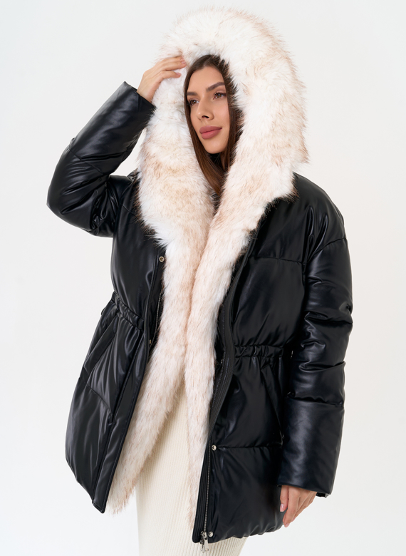 Женский пуховик из эко кожи с отделкой из эко меха