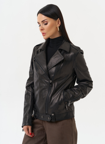 Куртка кожаная черного цвета