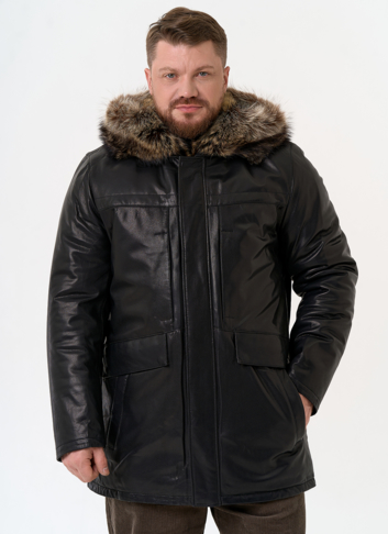 Мужская куртка с капюшоном на мехе из волка