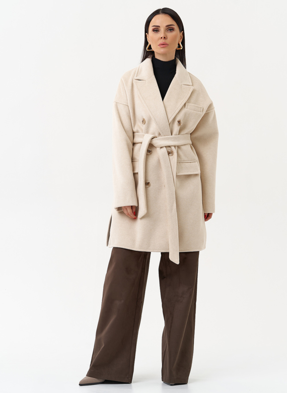 Женское укороченное пальто с поясом