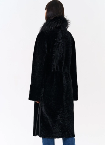 Женская двухстороняя дубленка с воротником из меха чернобурой лисы фото
