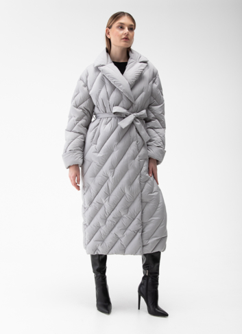 Женский пуховик с английским воротником