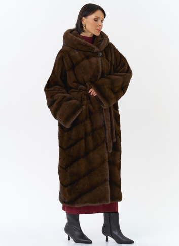 Шуба из меха норки с капюшоном