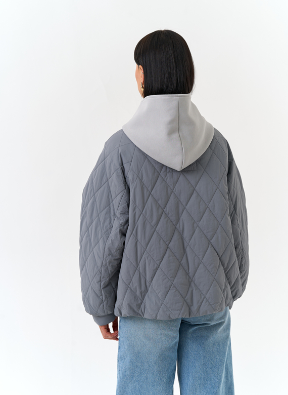 Женская куртка с трикотажным капюшоном